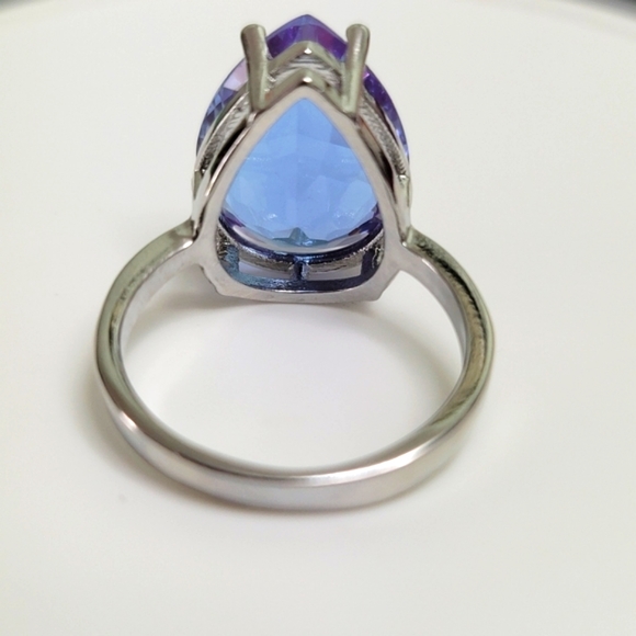 Naturally Color Changing Alexandrite Ring - Picture 9 of 12